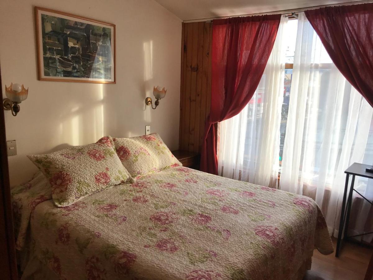 Hostal Benavente Пуерто Монт Екстериор снимка